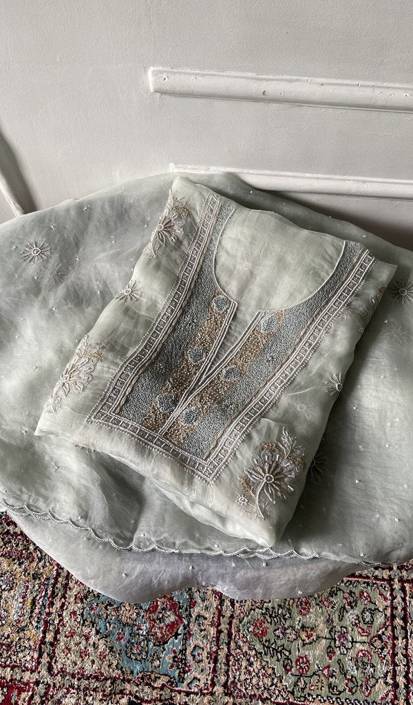 folded stack, kurta with the dupatta
