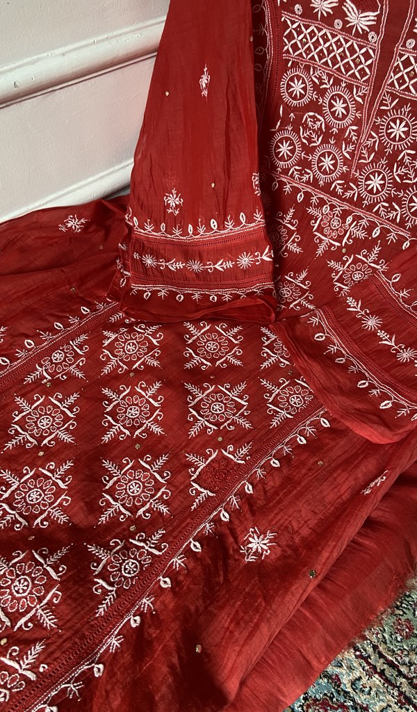 fine do and teen taar chikankari and haath ki jaali across the kurta