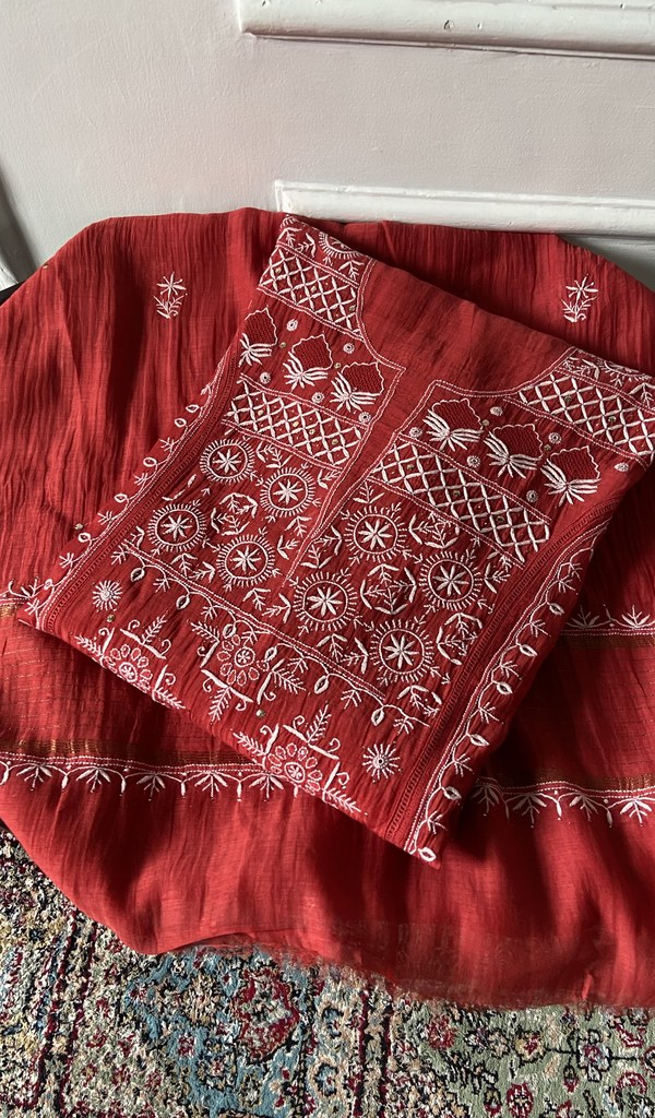 folded stack, kurta with the dupatta