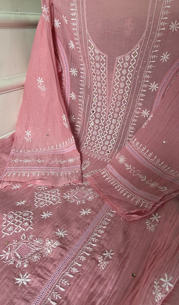 dupatta detail with the border work