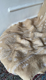 将图像加载到图库查看器中， Gala and front panel worked in do taar and teen taar chikankari