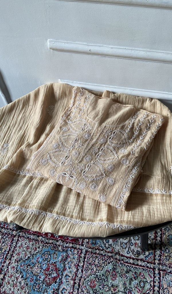 Kurta piece folded over the bottom
