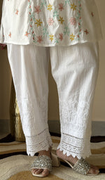 White pant on the model