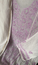 Another look at the set, fine front and back chikankari anarkali with haath ki jaali