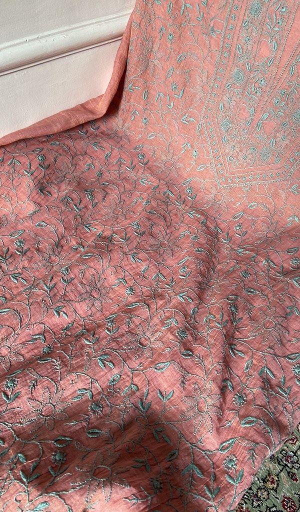 fine do taar chikanakri across the kurta