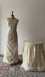 The set on the mannequin with its dupatta beside it