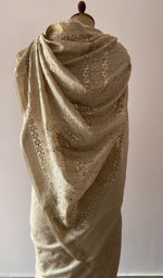 The drape from the back