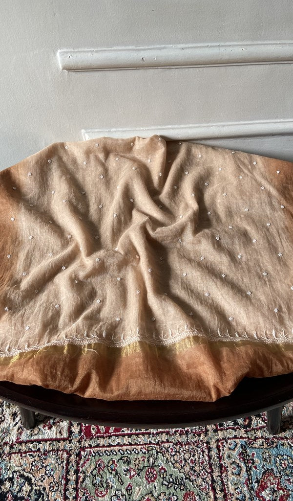 Kurta piece and dupatta laid out