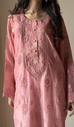 Embroidery detail on the kurti