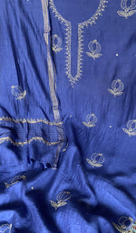 Hand jaali worked open across the panel