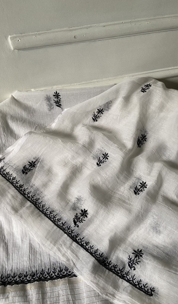 border and hem work on white pure mul chanderi