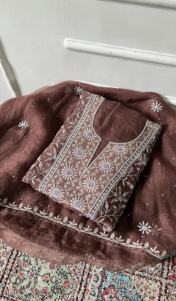 folded stack, kurta with the dupatta