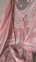 The dupatta, corner and border
