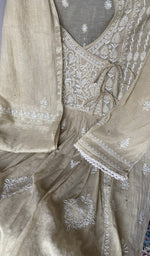 Sleeve work on green pure mul chanderi