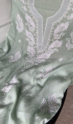 The dupatta, corner and border