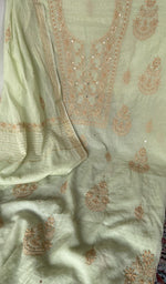Mukaish catching the light on the fabric