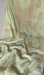 The dupatta, corner and border