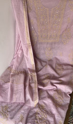The dupatta, corner and border