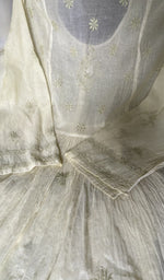 Dupatta, corner and border