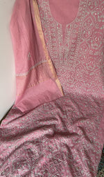 Mukaish catching the light on the fabric