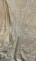 Hand jaali worked open across the panel