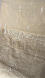 The dupatta, corner and border