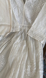 Close look at the neckline and yoke