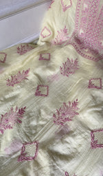 将图像加载到图库查看器中， Gala and front panel worked in do taar and teen taar chikankari with haath ki jaali