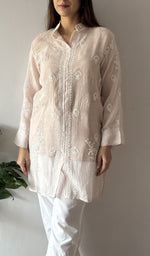 Sleeve and hem detail