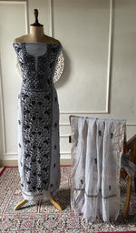 将图像加载到图库查看器中， Grey pure mul chanderi chikankari 3 pc unstitched suit set laid out