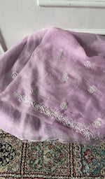 Load image into Gallery viewer, border and hem of the dupatta