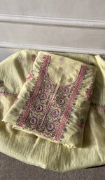 The folded set, kurta on top