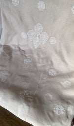 Dupatta border detail