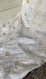 Load image into Gallery viewer, Do taar and teen taar chikankari in close view