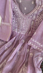 Stitch detail on the lavender mul chanderi kurta