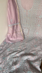 The dupatta, corner and border