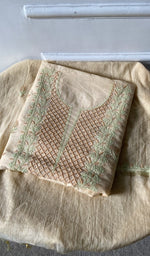 The folded set, kurta on top