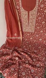 Beads and cutdana along the placket