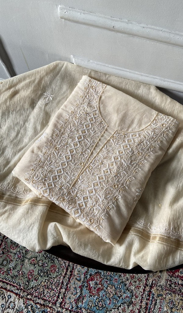 Kurta piece folded over the bottom