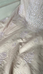 将图像加载到图库查看器中， Gala and front panel worked in fine chikankari