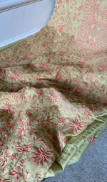 close view of the do taar and teen taar jaaldar chikankari with fine haath ki jaali