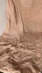 The dupatta, corner and border