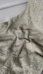 Load image into Gallery viewer, fine do and teen taar chikankari and haath ki jaali across the kurta