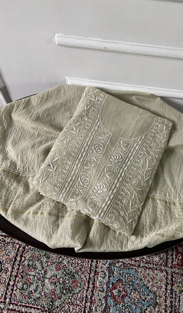 folded stack, kurta with the dupatta