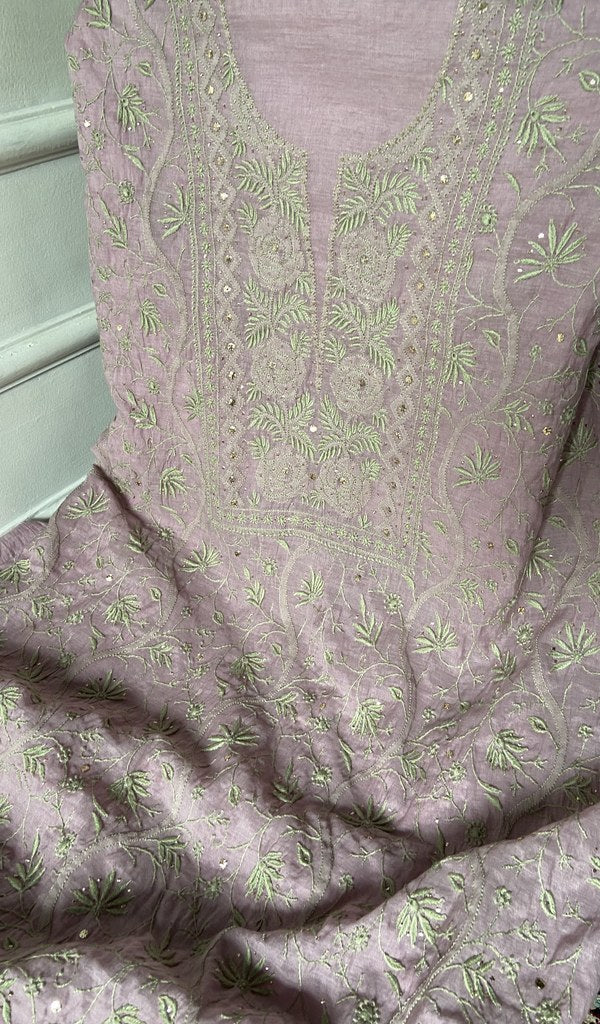 dupatta detail with the border work