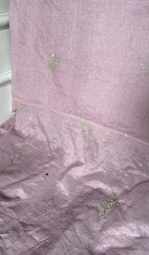 border and hem of the dupatta