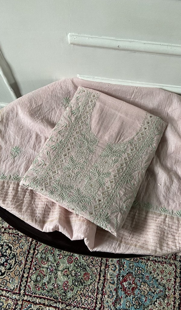 folded stack, kurta with the dupatta