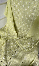 The dupatta, corner and border