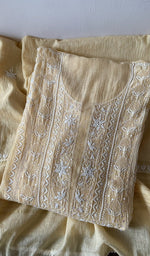 The folded set again, gala and placket in view