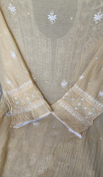 The dupatta, corner and border